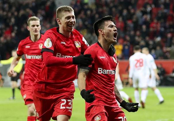  弗赖堡防守反击教科书，高效转化机会锁定胜局